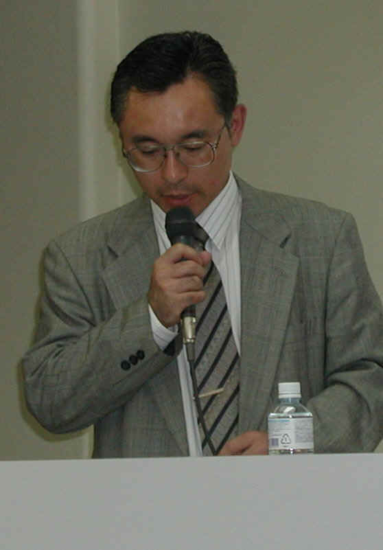 010522shuppan-4.jpg (69349 oCg)