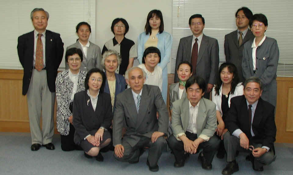 010522shuppan-6.jpg (115705 oCg)